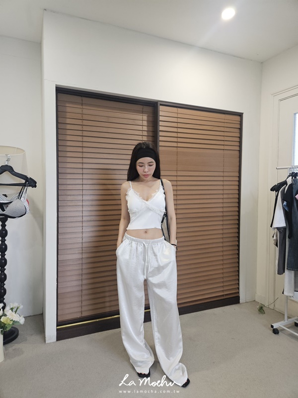 後口袋綁帶緞面長褲(闆娘.花花清單)